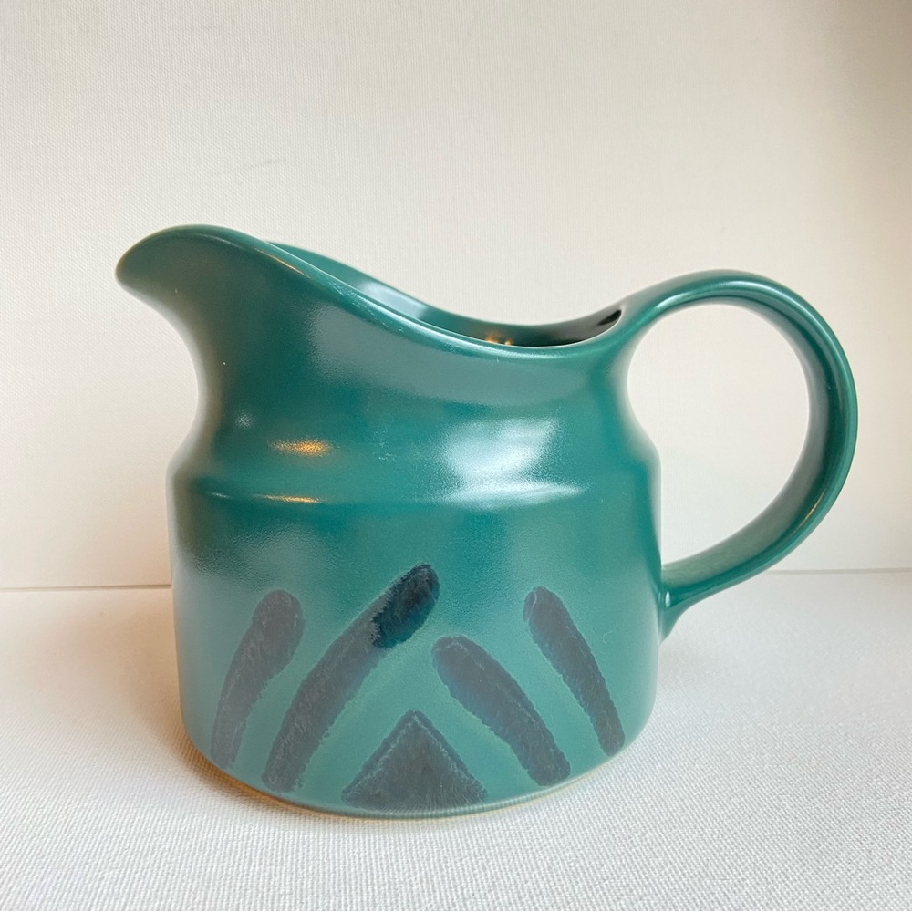 Pfaltzgraff Solstice stoneware pitcher in green with black geometric designs VTG